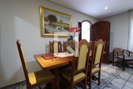 Casa à venda com 3 quartos, 180m² em Jardim Record, São Paulo