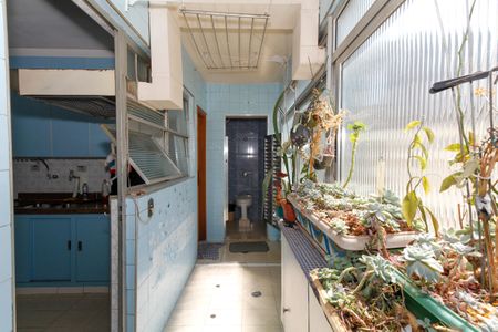 Apartamento à venda com 128m², 3 quartos e 1 vagaÁrea de Serviço