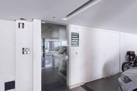 Apartamento à venda com 83m², 3 quartos e 2 vagas Apartamento à venda com 83m², 3 quartos e 2 vagasEntrada