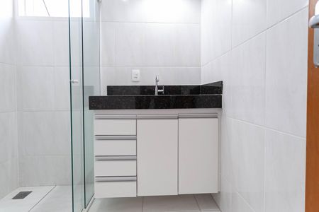Apartamento à venda com 83m², 3 quartos e 2 vagas Apartamento à venda com 83m², 3 quartos e 2 vagasBanheiro social