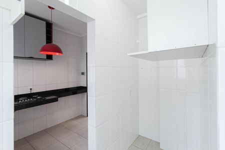 Apartamento à venda com 83m², 3 quartos e 2 vagas Apartamento à venda com 83m², 3 quartos e 2 vagasÁrea de serviço