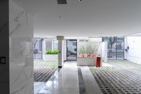 Apartamento à venda com 83m², 3 quartos e 2 vagas Apartamento à venda com 83m², 3 quartos e 2 vagasEntrada