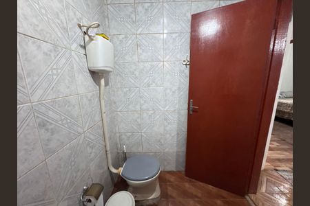Casa à venda com 286m², 3 quartos e 1 vaga Casa à venda com 286m², 3 quartos e 1 vagaCasa 2 - Banheiro Social