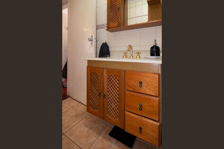 Apartamento à venda com 72m², 2 quartos e 1 vagaBanheiro Social