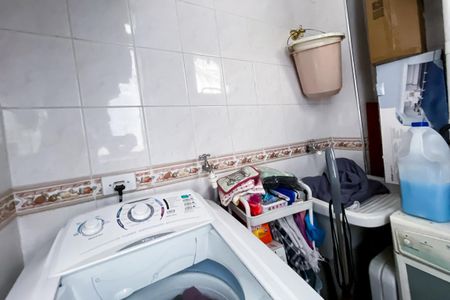 Apartamento à venda com 72m², 2 quartos e 1 vagaÁrea de Serviço