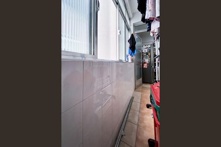 Apartamento à venda com 72m², 2 quartos e 1 vagaÁrea de Serviço