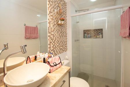 Apartamento à venda com 66m², 2 quartos e 1 vaga Apartamento à venda com 66m², 2 quartos e 1 vagaBanheiro da Suíte