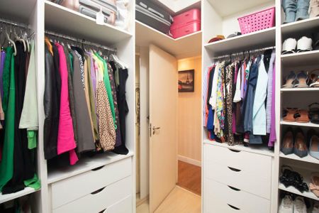 Apartamento à venda com 66m², 2 quartos e 1 vaga Apartamento à venda com 66m², 2 quartos e 1 vagaQuarto 2 / Closet