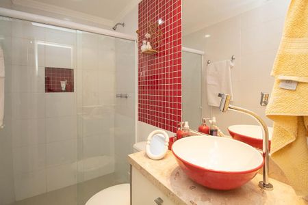 Apartamento à venda com 66m², 2 quartos e 1 vaga Apartamento à venda com 66m², 2 quartos e 1 vagaBanheiro 2