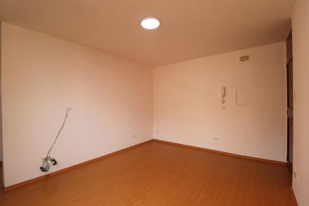 Sala de apartamento à venda com 2 quartos, 55m² em Jardim Alvorada, Santo André