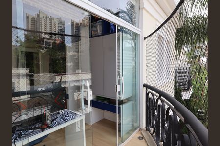 Casa de condomínio à venda com 380m², 3 quartos e 4 vagasVaranda da Suíte 1