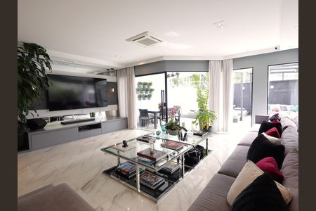 Casa de condomínio à venda com 380m², 3 quartos e 4 vagasSala 1