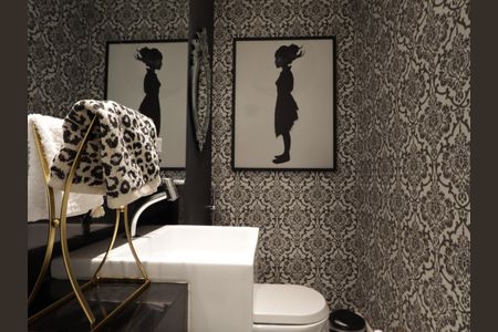 Casa de condomínio à venda com 380m², 3 quartos e 4 vagasLavabo