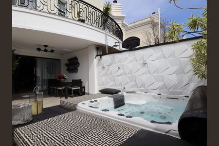 Casa de condomínio à venda com 380m², 3 quartos e 4 vagasÁrea Externa