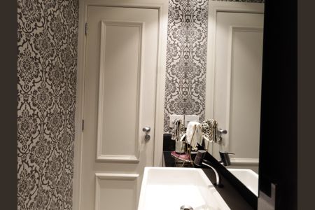 Casa de condomínio à venda com 380m², 3 quartos e 4 vagasLavabo