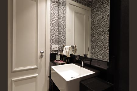 Casa de condomínio à venda com 380m², 3 quartos e 4 vagasLavabo