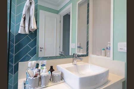 Casa de condomínio à venda com 380m², 3 quartos e 4 vagasBanheiro da Suíte 2