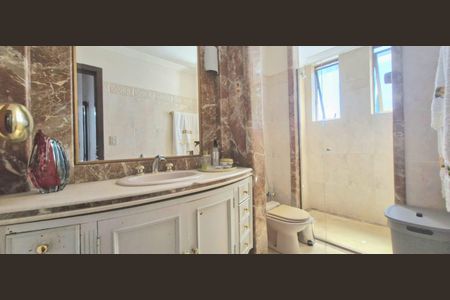 Apartamento à venda com 110m², 2 quartos e 2 vagasBanheiro social