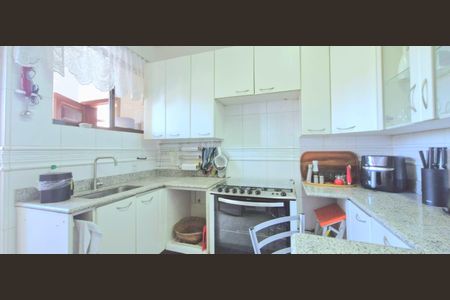 Apartamento à venda com 110m², 2 quartos e 2 vagasCozinha