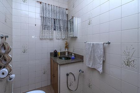 Casa à venda com 235m², 4 quartos e 4 vagasLavabo