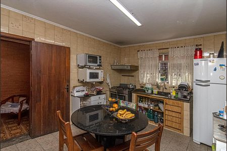 Casa à venda com 235m², 4 quartos e 4 vagasCozinha