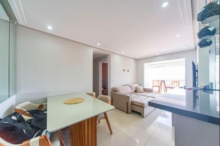 Sala de apartamento à venda com 2 quartos, 59m² em Campestre, Santo André