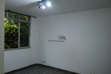 Sala de apartamento para alugar com 2 quartos, 49m² em Irajá, Rio de Janeiro