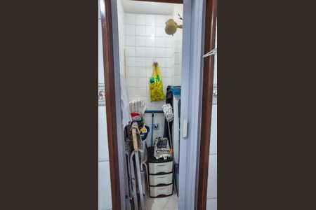 Apartamento à venda com 72m², 2 quartos e 1 vagaBanheiro de Serviço
