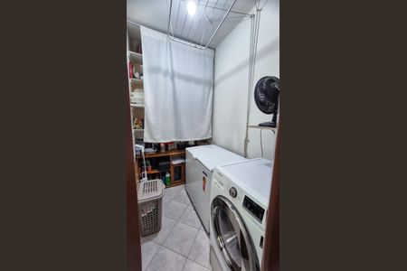 Apartamento à venda com 72m², 2 quartos e 1 vagaÁrea de Serviço