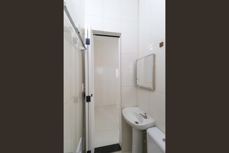 Banheiro Social de apartamento para alugar com 1 quarto, 27m² em Jardim Modelo, São Paulo