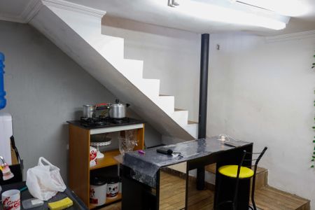 Casa à venda com 168m², 5 quartos e 3 vagas Casa à venda com 168m², 5 quartos e 3 vagasCozinha 2