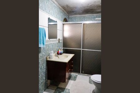 Casa à venda com 168m², 5 quartos e 3 vagas Casa à venda com 168m², 5 quartos e 3 vagasBanheiro