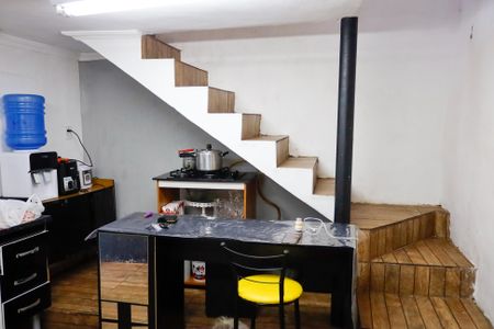 Casa à venda com 168m², 5 quartos e 3 vagas Casa à venda com 168m², 5 quartos e 3 vagasCozinha 2