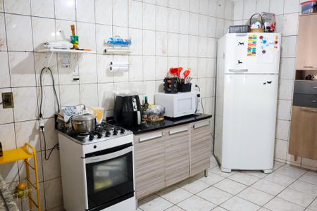 Casa à venda com 168m², 5 quartos e 3 vagas Casa à venda com 168m², 5 quartos e 3 vagasCozinha