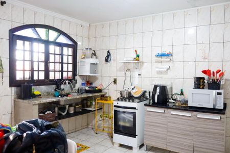 Casa à venda com 168m², 5 quartos e 3 vagas Casa à venda com 168m², 5 quartos e 3 vagasCozinha