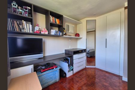 Casa de condomínio à venda com 408m², 5 quartos e 2 vagasSuíte 2