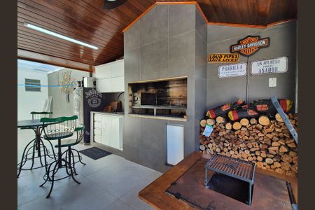 Casa de condomínio à venda com 408m², 5 quartos e 2 vagasVaranda gourmet