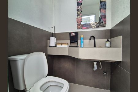 Casa de condomínio à venda com 408m², 5 quartos e 2 vagasLavabo 2