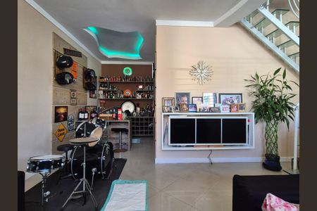 Casa de condomínio à venda com 408m², 5 quartos e 2 vagasSala