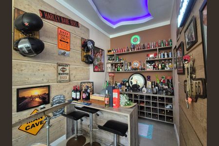 Casa de condomínio à venda com 408m², 5 quartos e 2 vagasSala