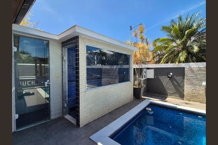 Casa de condomínio à venda com 408m², 5 quartos e 2 vagasSauna