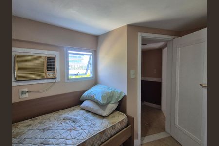 Casa de condomínio à venda com 408m², 5 quartos e 2 vagasQuarto