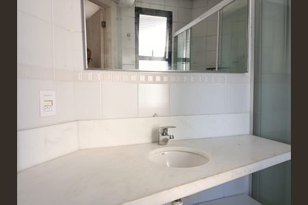 Apartamento à venda com 64m², 2 quartos e 1 vagaBanheiro da Suíte