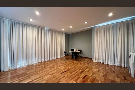 Apartamento à venda com 78m², 2 quartos e 1 vagaÁrea comum