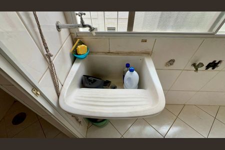 Apartamento à venda com 78m², 2 quartos e 1 vagaÁrea de Serviço