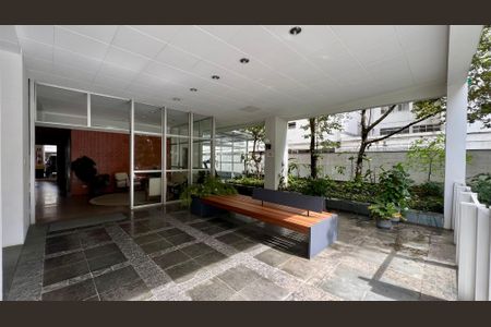 Apartamento à venda com 78m², 2 quartos e 1 vagaEntrada