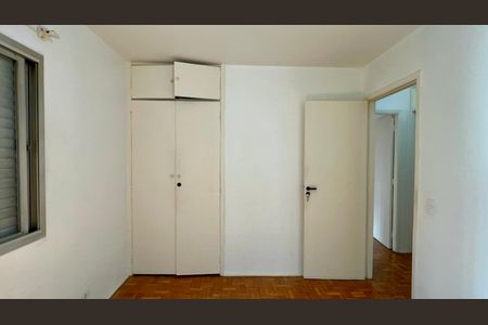 Apartamento à venda com 78m², 2 quartos e 1 vagaQuarto 2