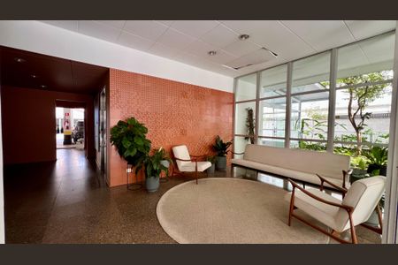 Apartamento à venda com 78m², 2 quartos e 1 vagaHall de entrada