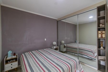 Casa à venda com 211m², 2 quartos e 3 vagas Casa à venda com 211m², 2 quartos e 3 vagasSuíte