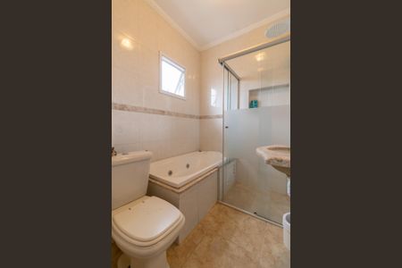 Casa à venda com 211m², 2 quartos e 3 vagas Casa à venda com 211m², 2 quartos e 3 vagasBanheiro Suíte